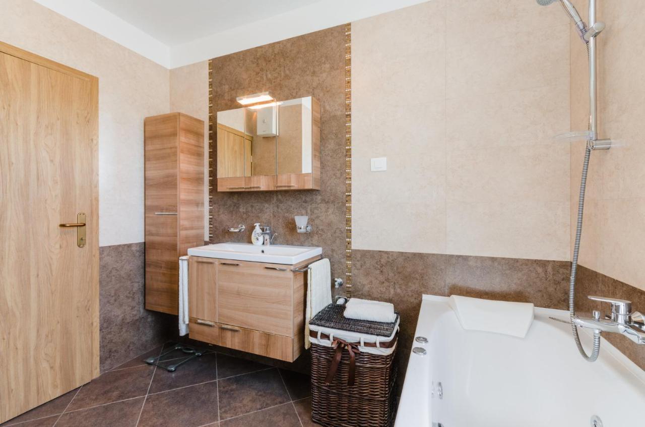 Villa Valentina Bribir  Extérieur photo